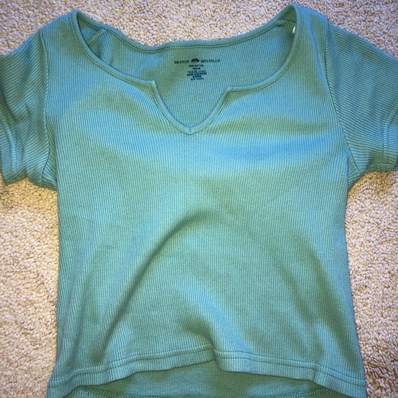 Brandy Melville Tops - BRANDY MELVILLE TOP-Ashlyn top great condition never worn not on website